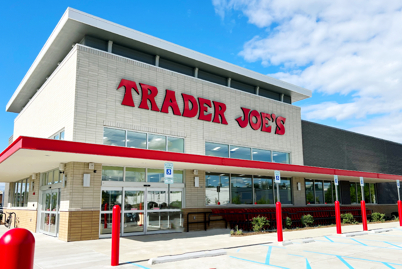 A Guide to Dayforce for Trader Joe’s Employees